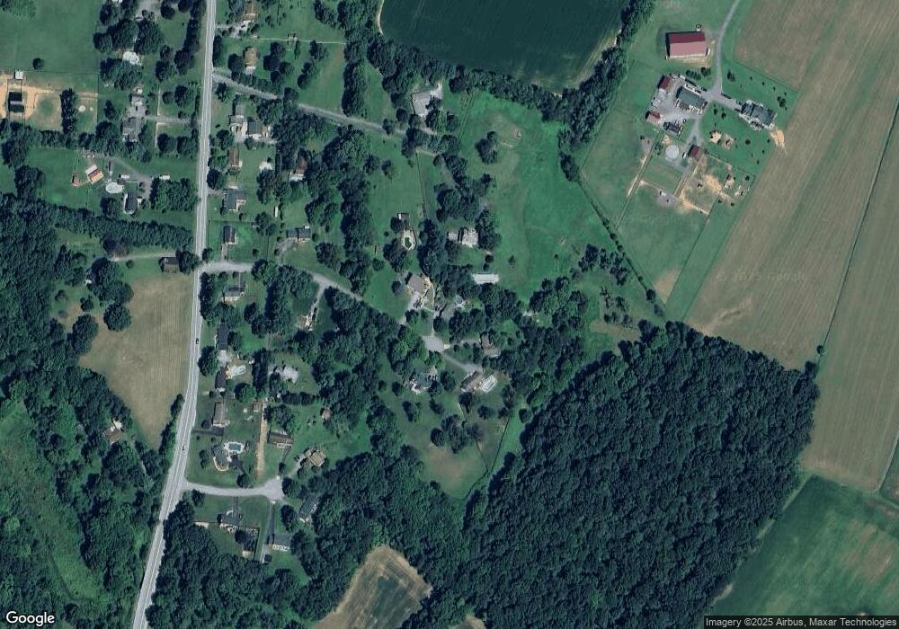 592 Noland Dr, Sykesville, MD 21784 - photo 1