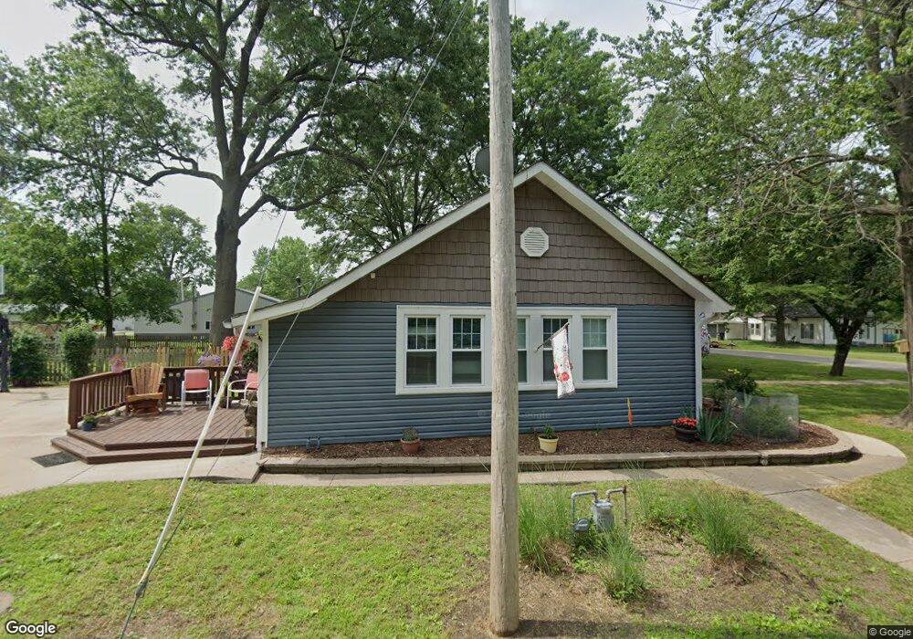 301 S Wabash St, Altamont, KS 67330 - photo 1