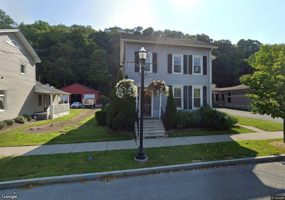 282 Genesee St unit 1, Chittenango, NY 13037 - photo 1