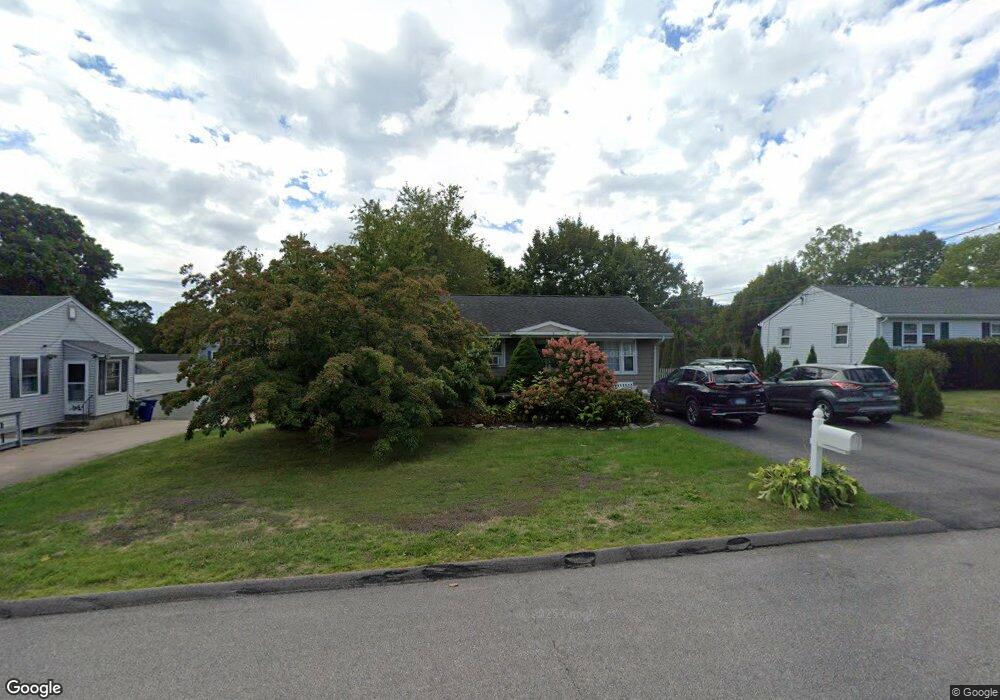 36 W Vine St, Pawcatuck, CT 06379 - photo 1