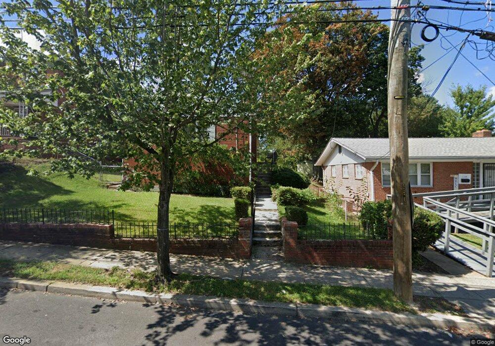 110 Division Ave NE, Washington, DC 20019 - photo 1