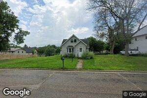 117 W Van Dusen St, Springfield, MN 56087