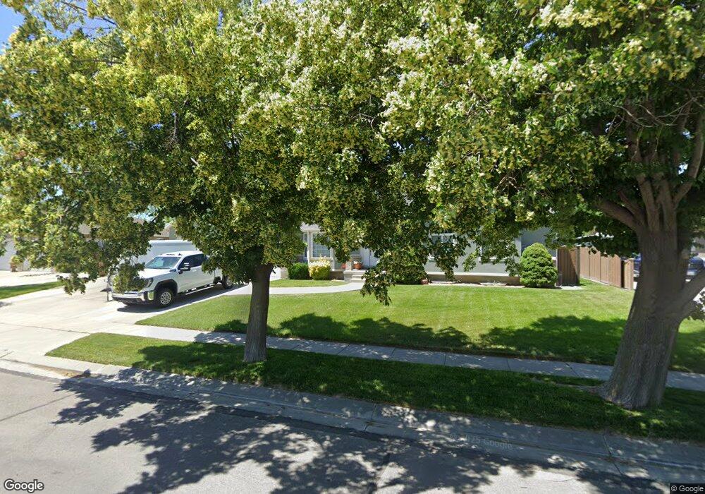 11756 Stone Crest Cir, Riverton, UT 84065 - photo 1