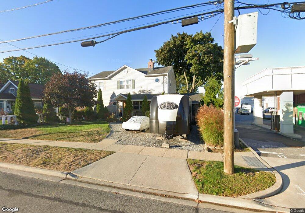 180 Wynsum Ave, Merrick, NY 11566 - photo 1