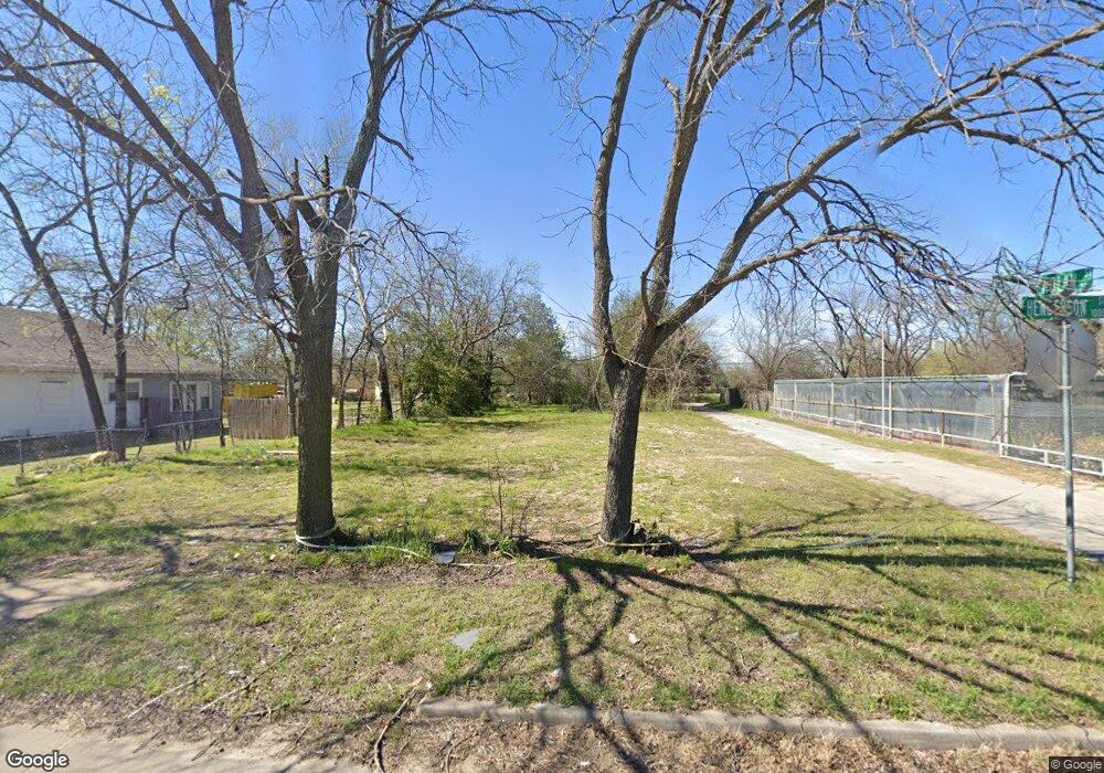 1005 E Henderson St, Cleburne, TX 76031 - photo 1
