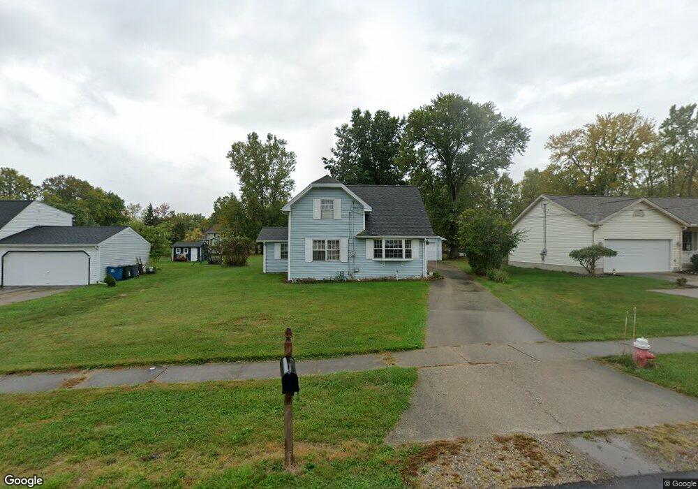 4252 Hawthorne Ave, Sheffield Lake, OH 44054 - photo 1