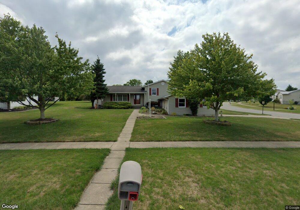 633 King Ridge Ct, Ashland, OH 44805 - photo 1