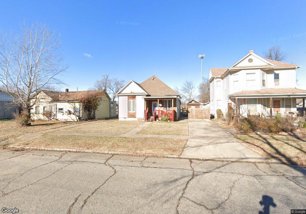 1919 Morgan Ave, Parsons, KS 67357 - photo 1