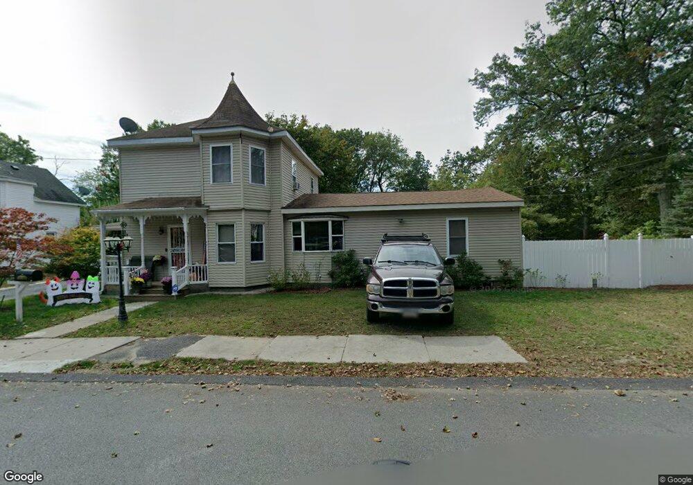 81 Willow St, Clinton, MA 01510 - photo 1