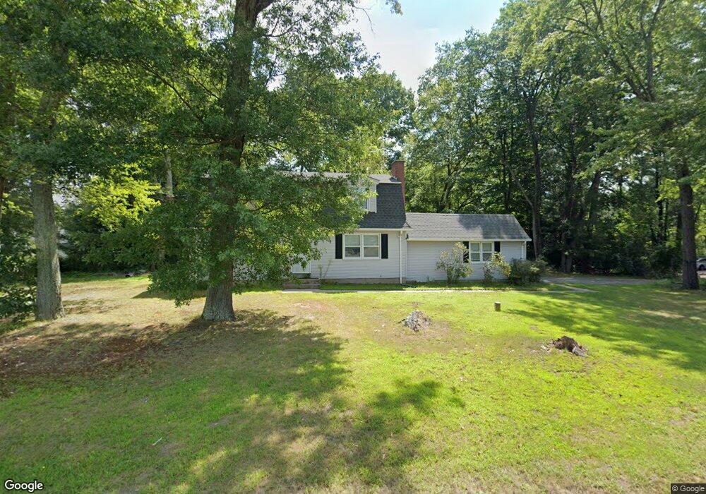 252 N Maple St, Enfield, CT 06082 - photo 1