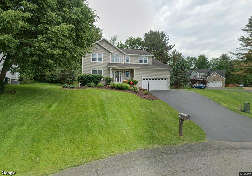 6951 Suzanne Ct, Schenectady, NY 12303 - photo 1