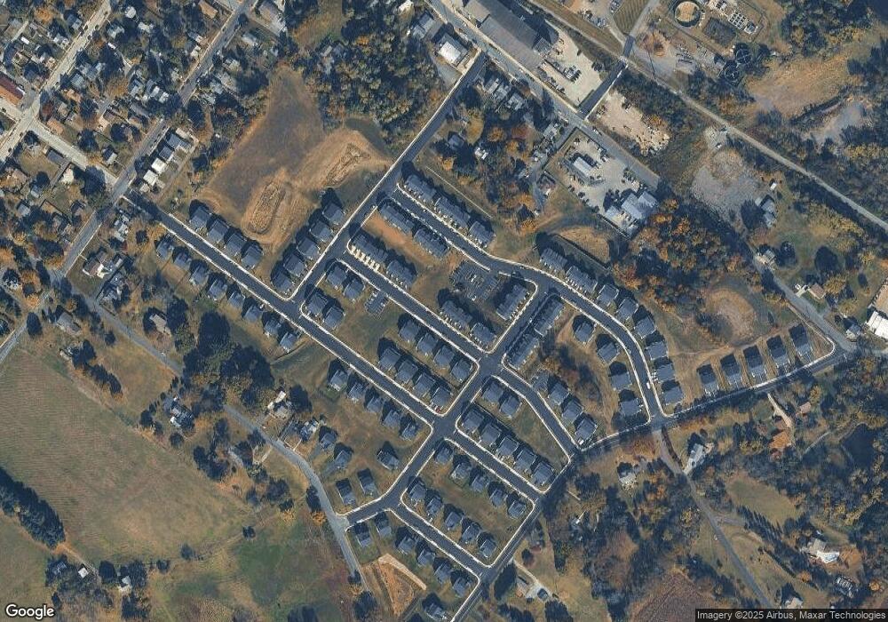 723 Peony Ln, Spring City, PA 19475 - photo 1