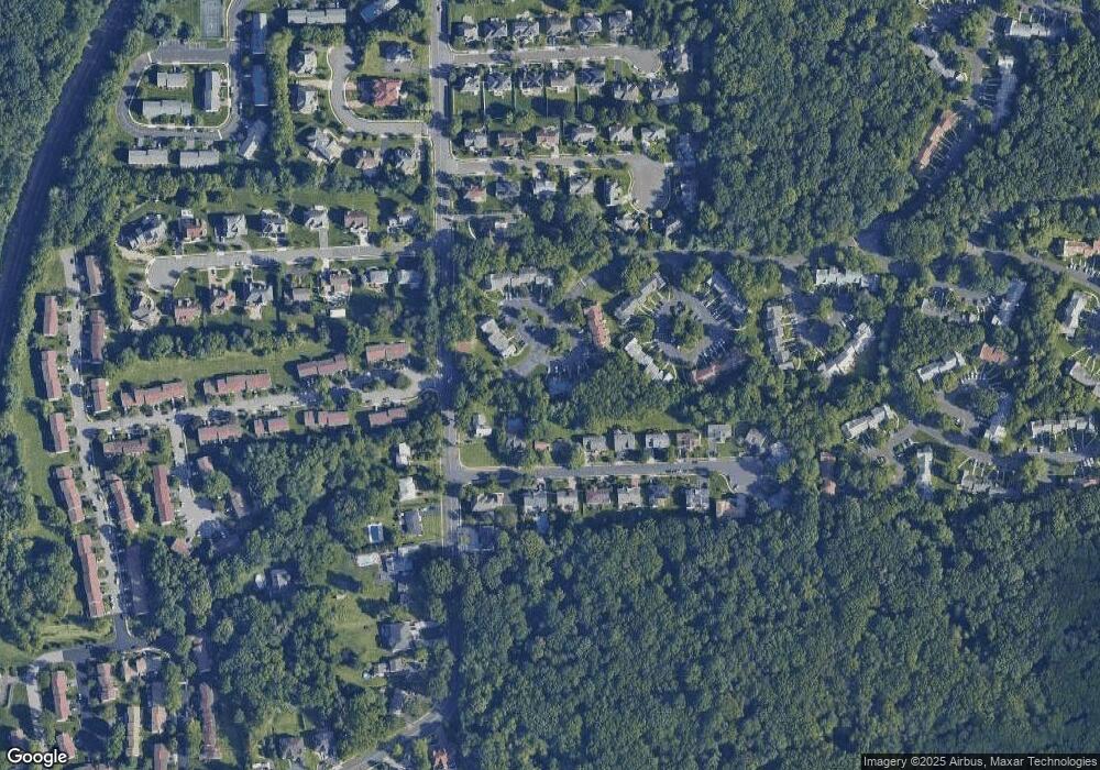 405 Timber Oaks Rd, Edison, NJ 08820 - photo 1