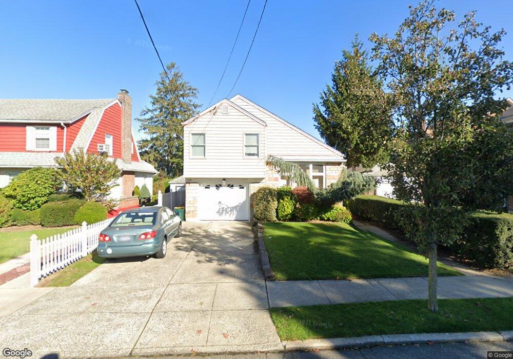 400 Oceanpoint Ave, Cedarhurst, NY 11516 - photo 1