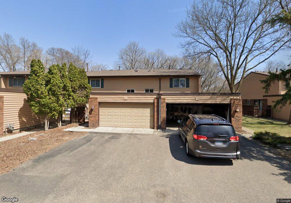 4717 Spring Cir, Minnetonka, MN 55345 - photo 1