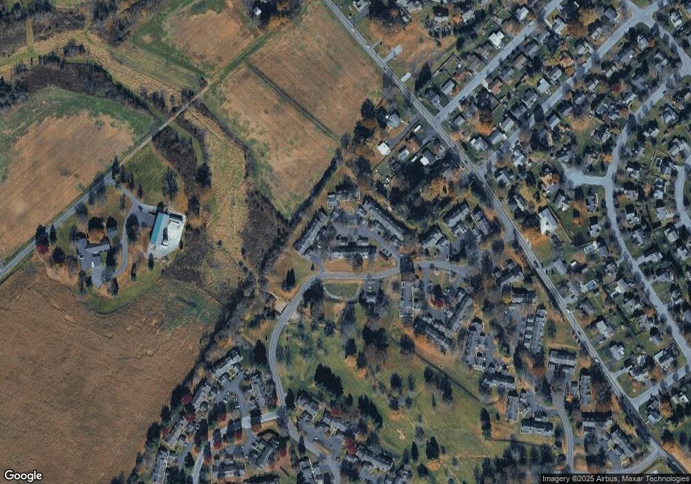 726 Cambridge Ct, Palmyra, PA 17078 - photo 1