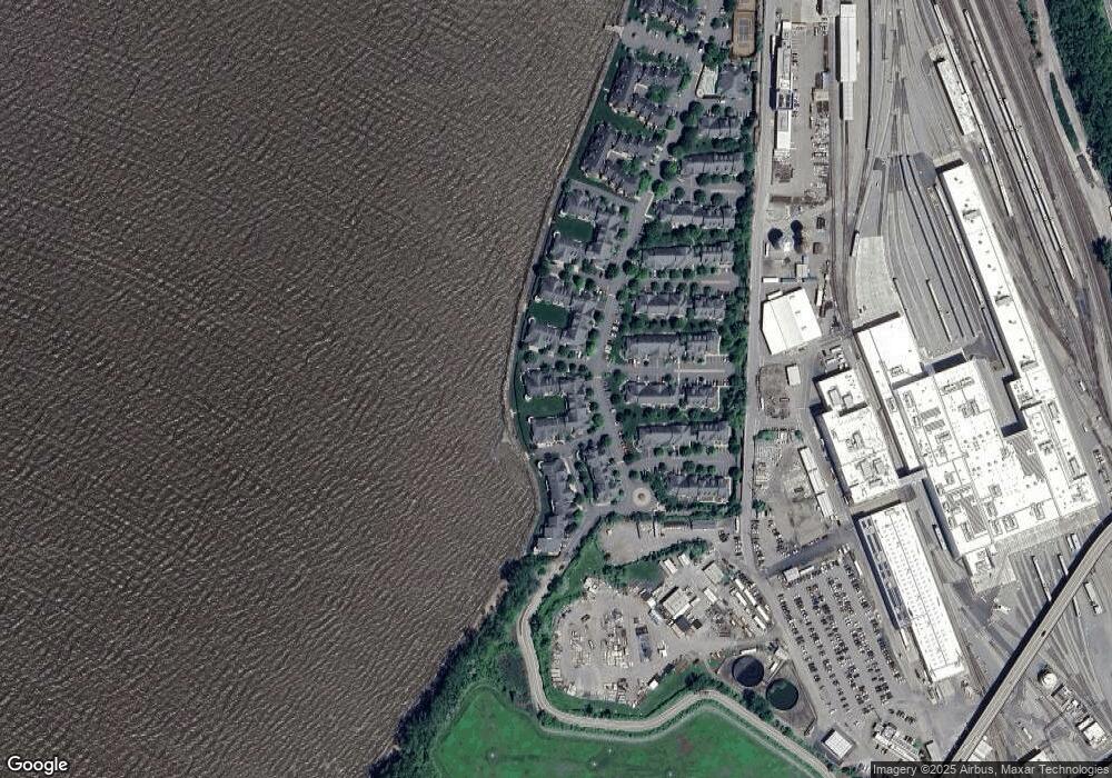 902 Half Moon Bay Dr, Croton On Hudson, NY 10520 - photo 1