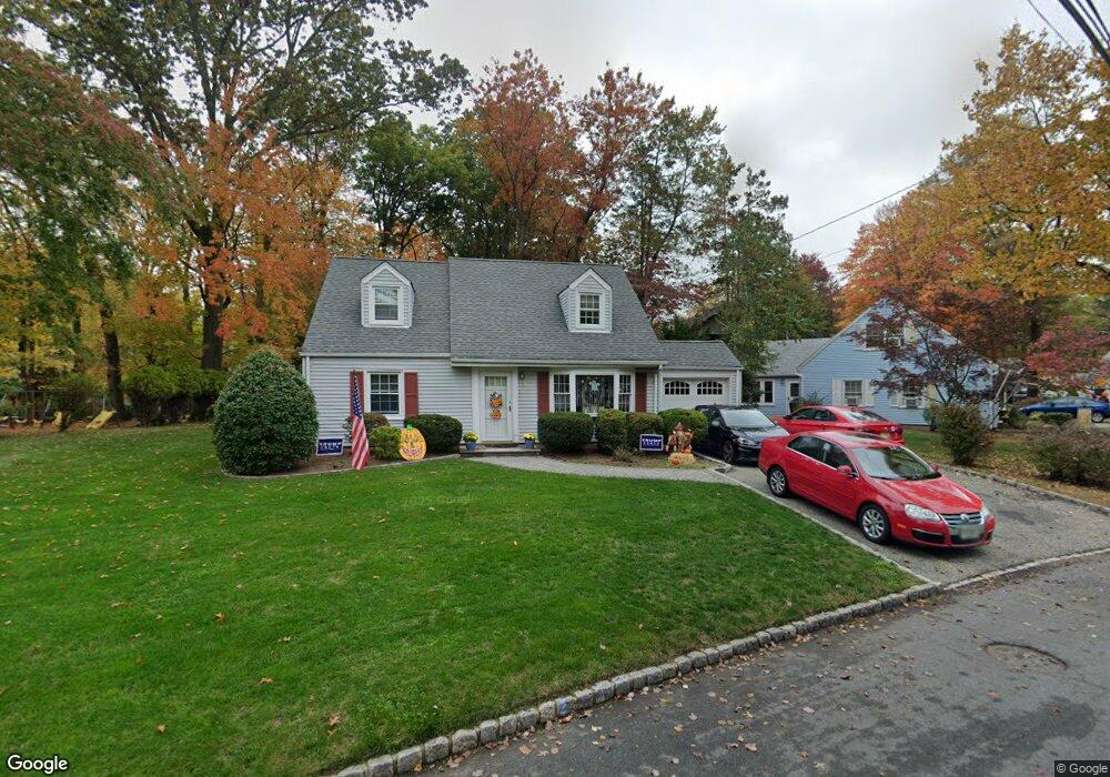 5 Fellswood Dr, Livingston, NJ 07039 - photo 1