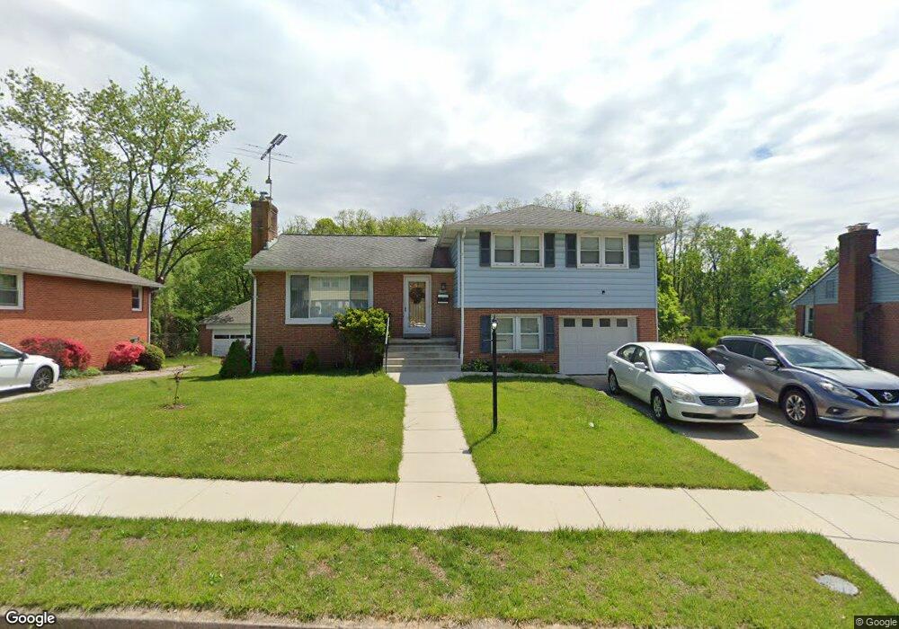 6713 Collinsdale Rd, Parkville, MD 21234 - photo 1