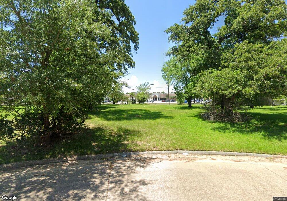 4446 Cherry Oak Ln, Houston, TX 77088 - photo 1