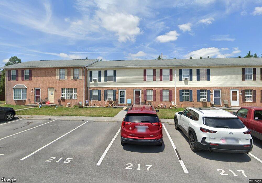 219 Nottoway Dr, Stephens City, VA 22655 - photo 1