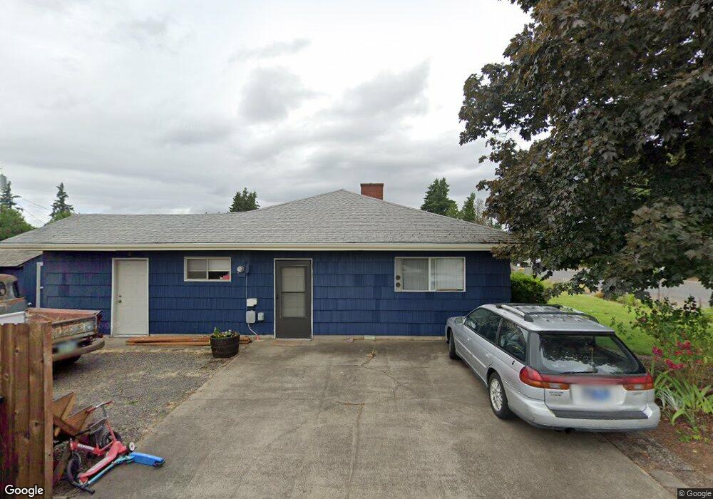 1513 N Maple St, Canby, OR 97013 - photo 1