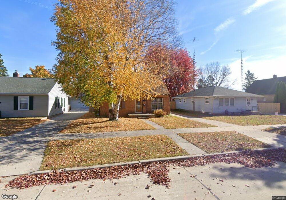 1321 N 9th St, Manitowoc, WI 54220 - photo 1