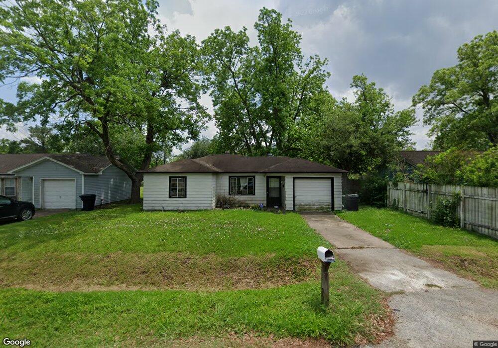 7638 Carothers St, Houston, TX 77028 - photo 1