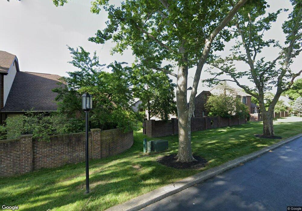 5665 Notre Dame Place unit 2, Columbus, OH 43213 - photo 1