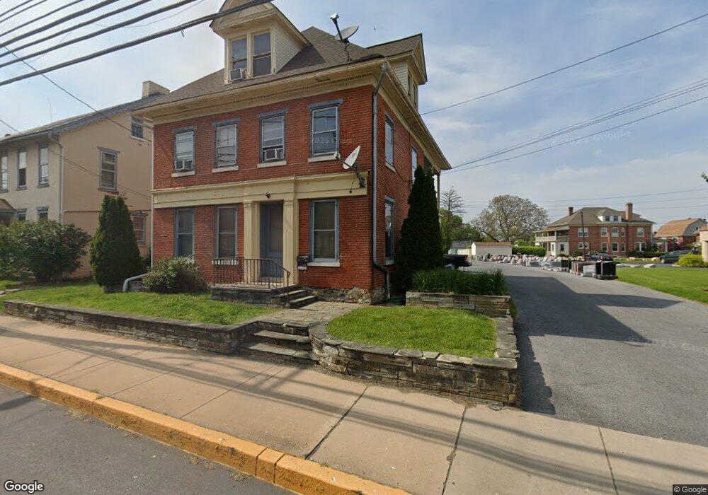 217 W Main St, New Holland, PA 17557 - photo 1