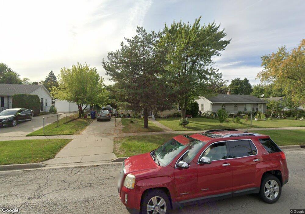 1914 N Mcaree Rd, Waukegan, IL 60087 - photo 1