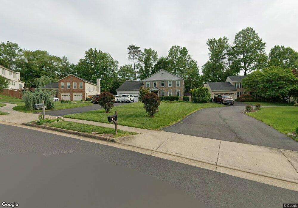 8709 Shadowlake Way, Springfield, VA 22153 - photo 1