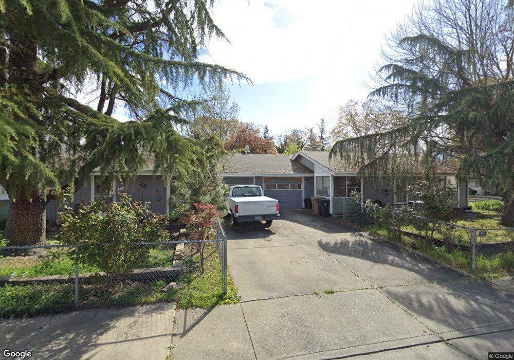 315 SW Oak St, Grants Pass, OR 97526 - photo 1