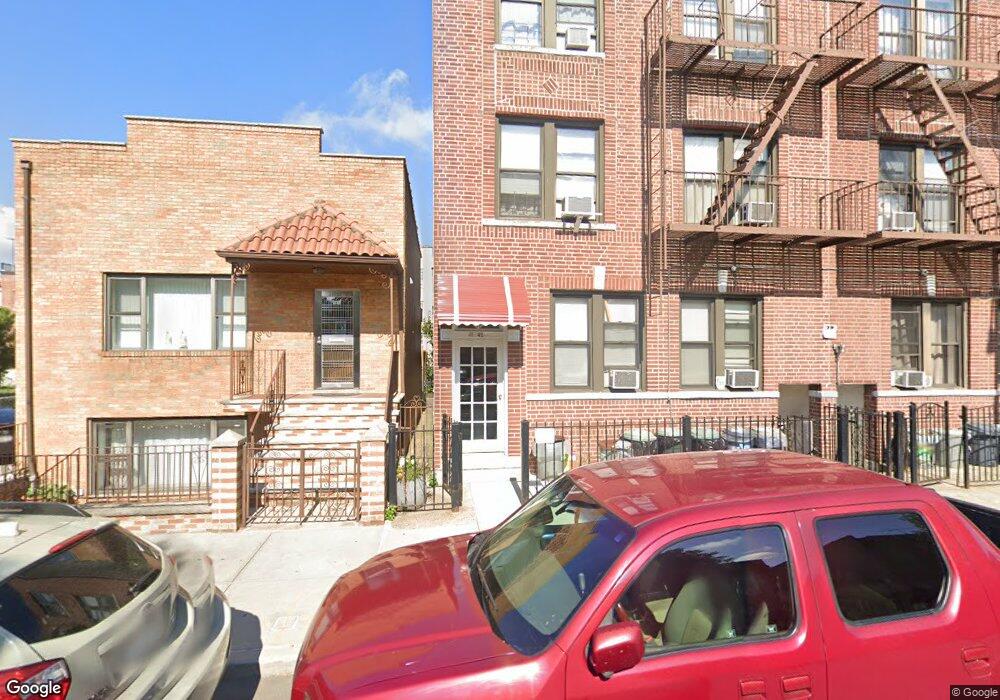 3142 42nd St, Long Island City, NY 11103 - photo 1