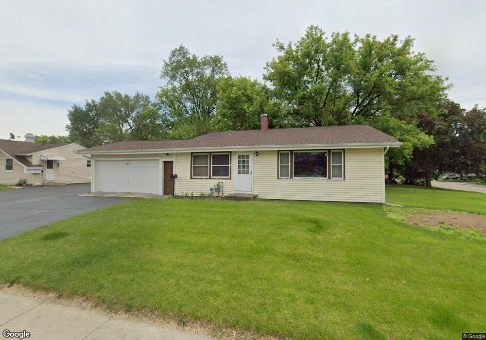 121 Cordova Rd, Carpentersville, IL 60110 - photo 1