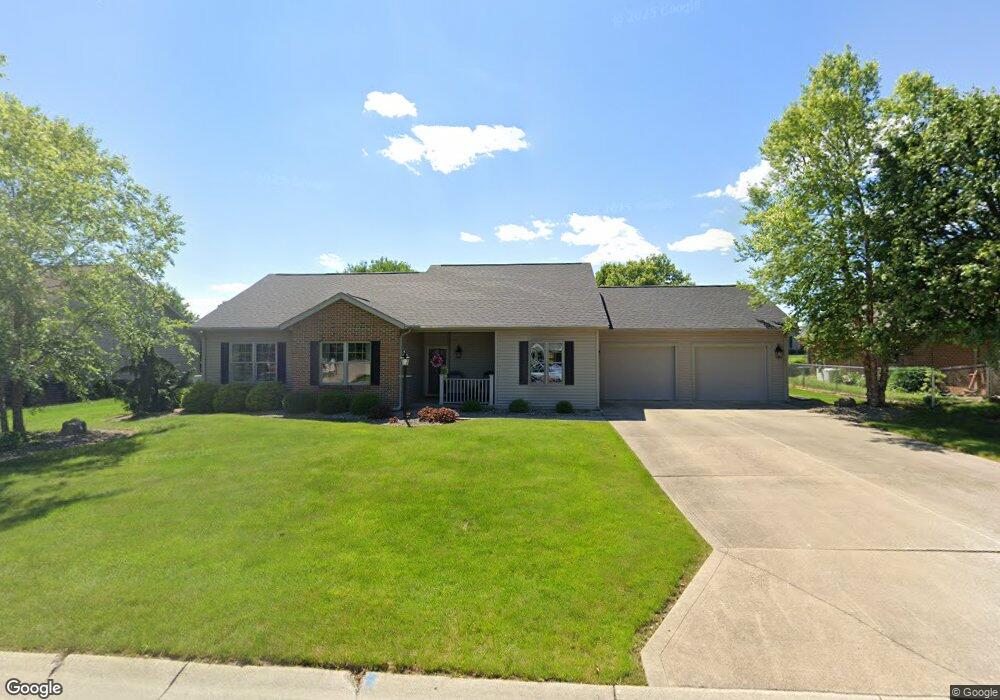1103 Hillcrest Dr, Bucyrus, OH 44820 - photo 1