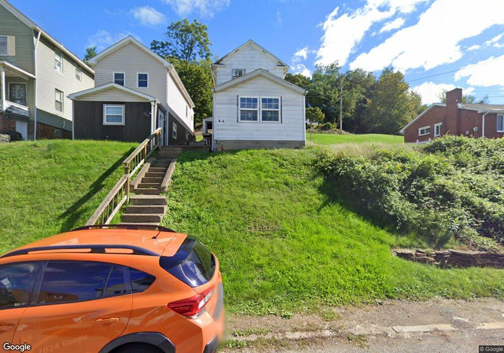 1225 4th Ave, Conway, PA 15027 - photo 1