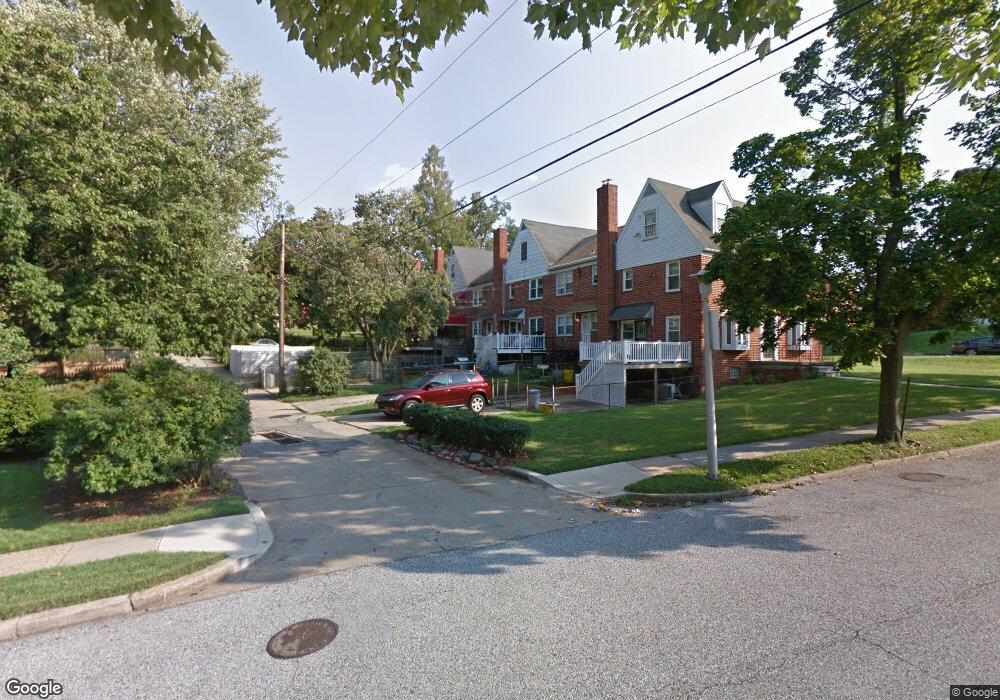 719 Cooks Ln, Baltimore, MD 21229 - photo 1