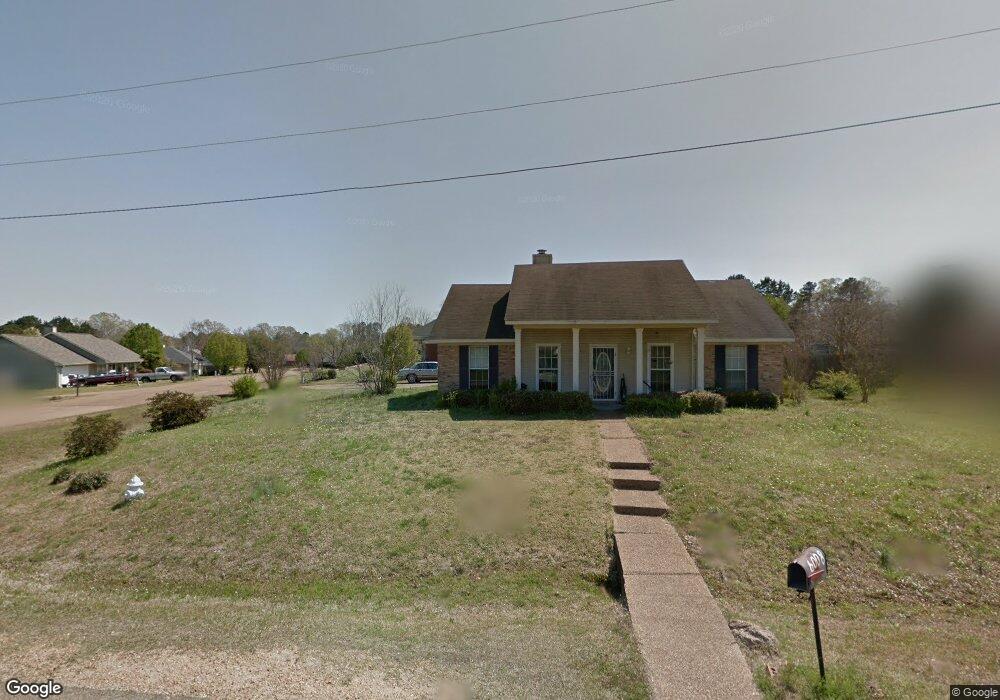 6008 Cedar Glenn Dr, Byram, MS 39272 - photo 1