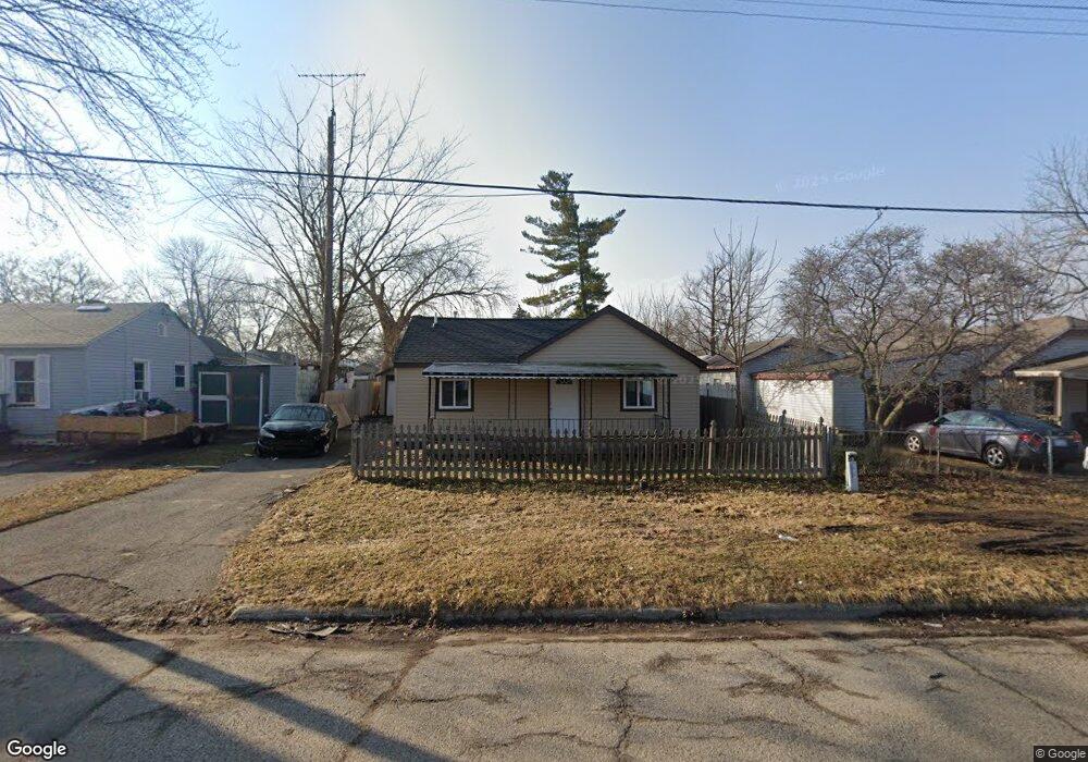 1039 W Boatfield Ave, Flint, MI 48507 - photo 1