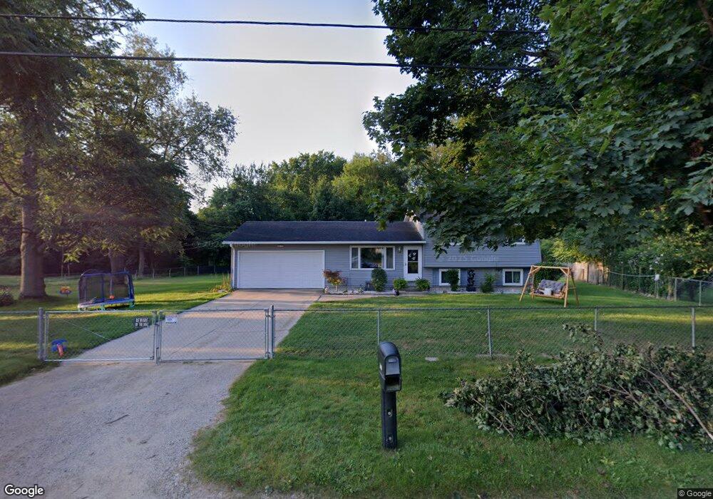 946 Birch St, Niles, MI 49120 - photo 1