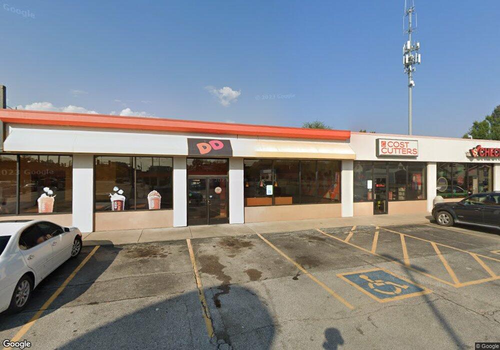 1724 W Locust St, Davenport, IA 52804 - photo 1