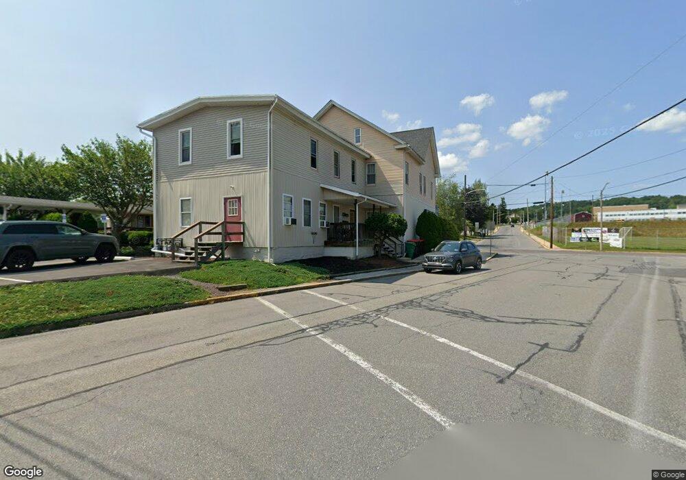 1001 Mahoning St unit 4, Lehighton, PA 18235 - photo 1