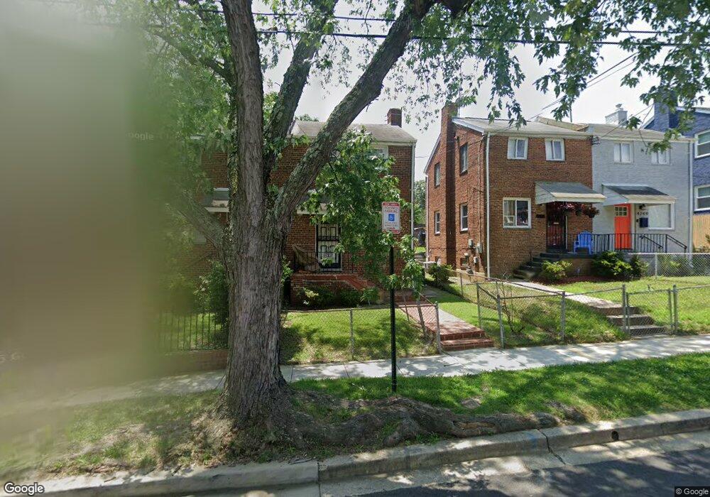 4255 Hildreth St SE, Washington, DC 20019 - photo 1