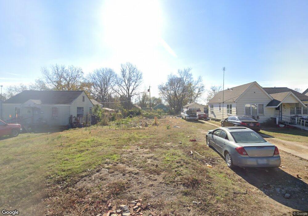 907 W Ragan St, Henryetta, OK 74437 - photo 1