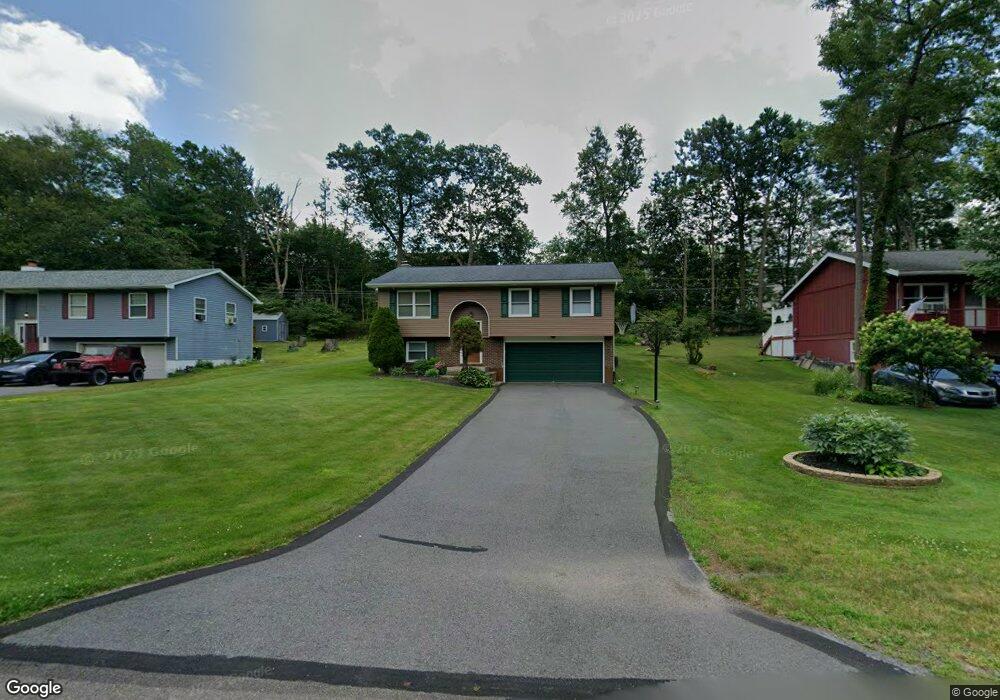 52 Yorktown Rd, Mountain Top, PA 18707 - photo 1