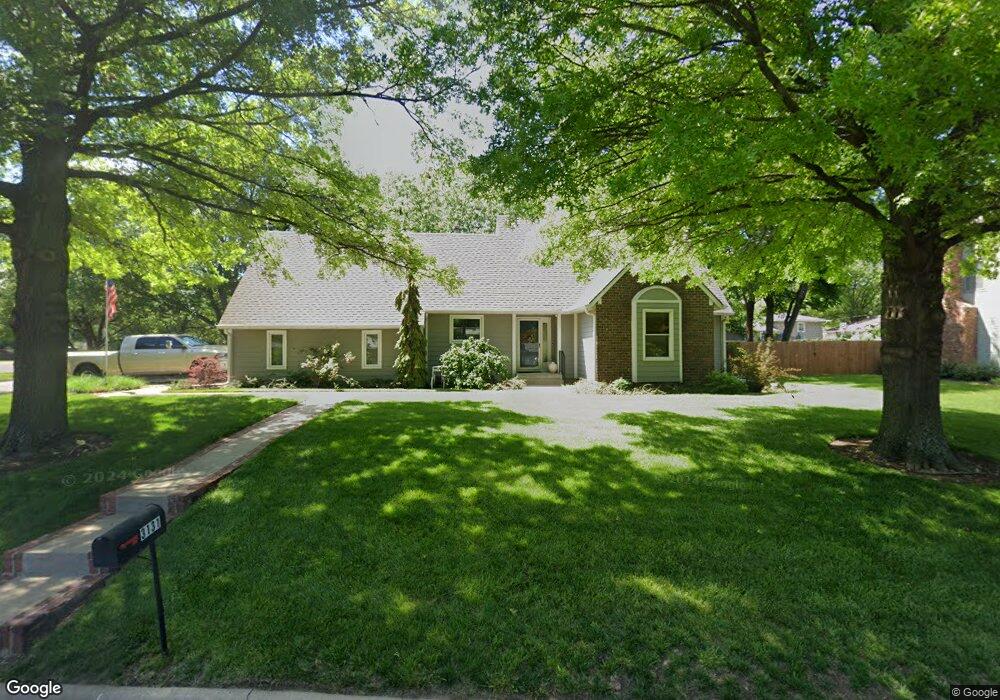 3131 SW Burlingame Rd, Topeka, KS 66611 - photo 1