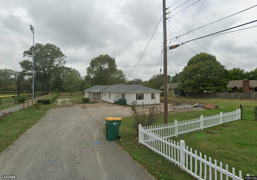 330 W North St, Plainfield, IN 46168 - photo 1