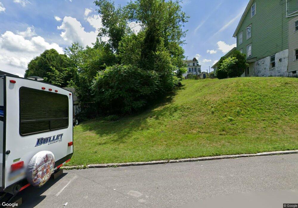 136 W Ruddle St, Coaldale, PA 18218 - photo 1