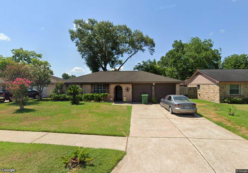 1115 Hidden Valley Dr, Houston, TX 77088 - photo 1
